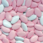 900 gram chocolade bonen - dragee roze-wit of blauw-wit